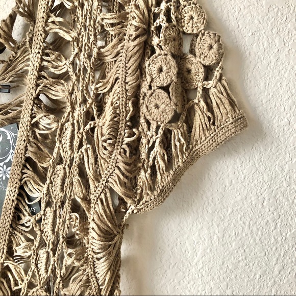 MIRACLE CITY Crochet Top S/M - Picture 4 of 6